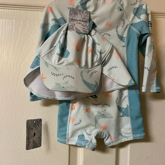 Tommy Bahama Swim Set NWT Size 18 Months With Sun Hat